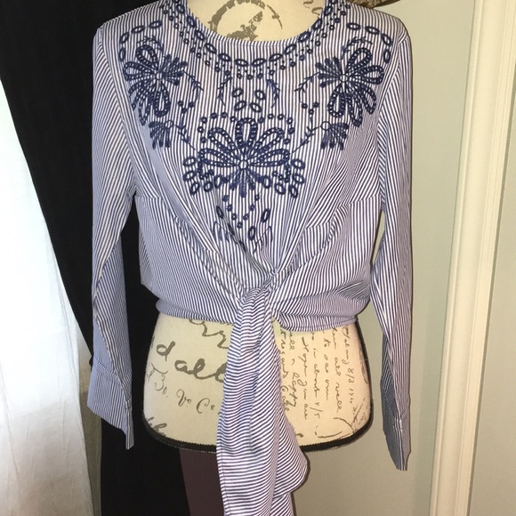 GO FISH EMBROIDERED TIE FRONT BLOUSE - Picture 7 of 8